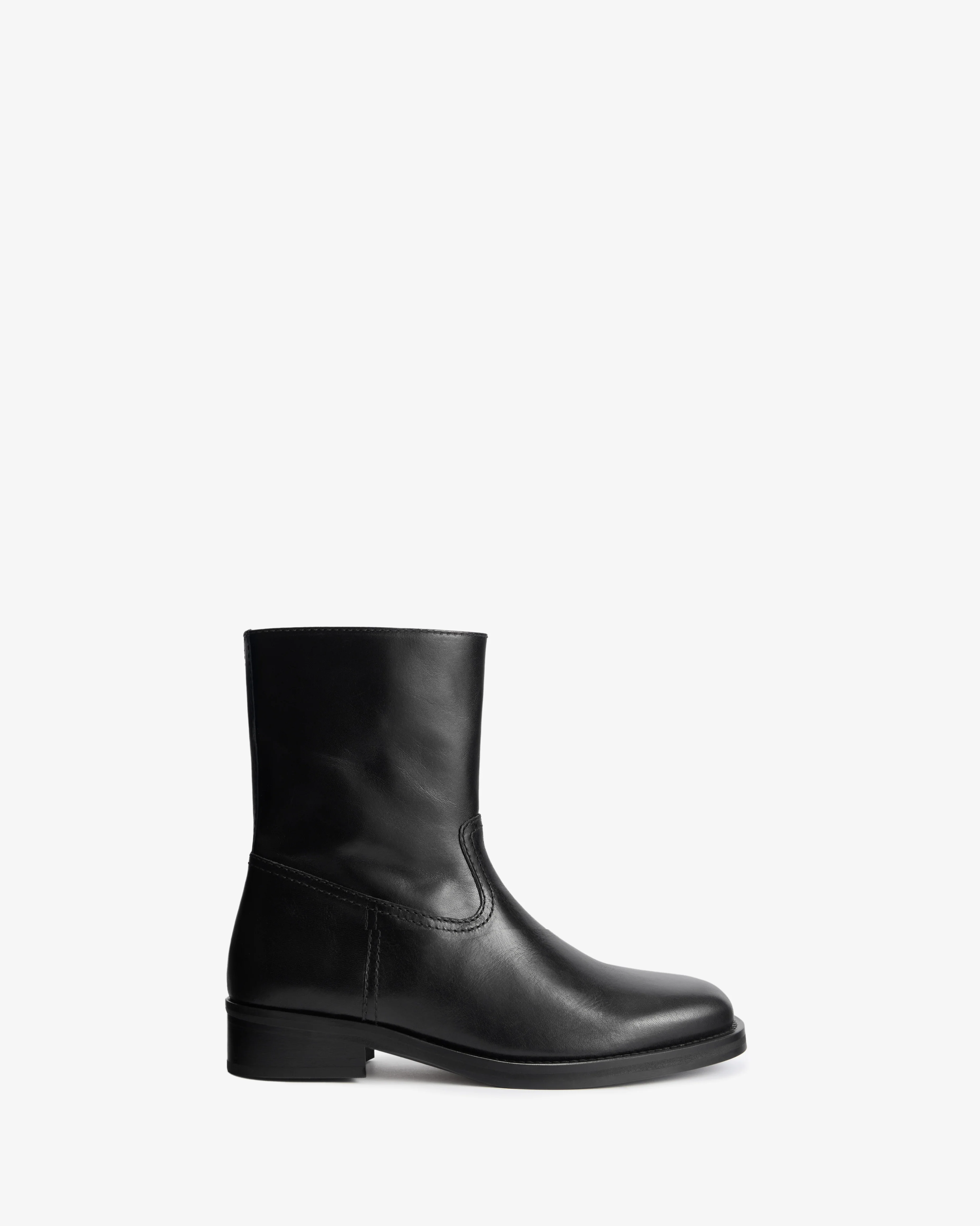 Daryl Ankle Boot in Black Leather