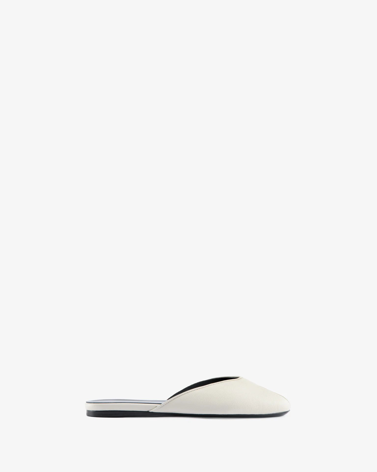 Date Flat Off-White Leather