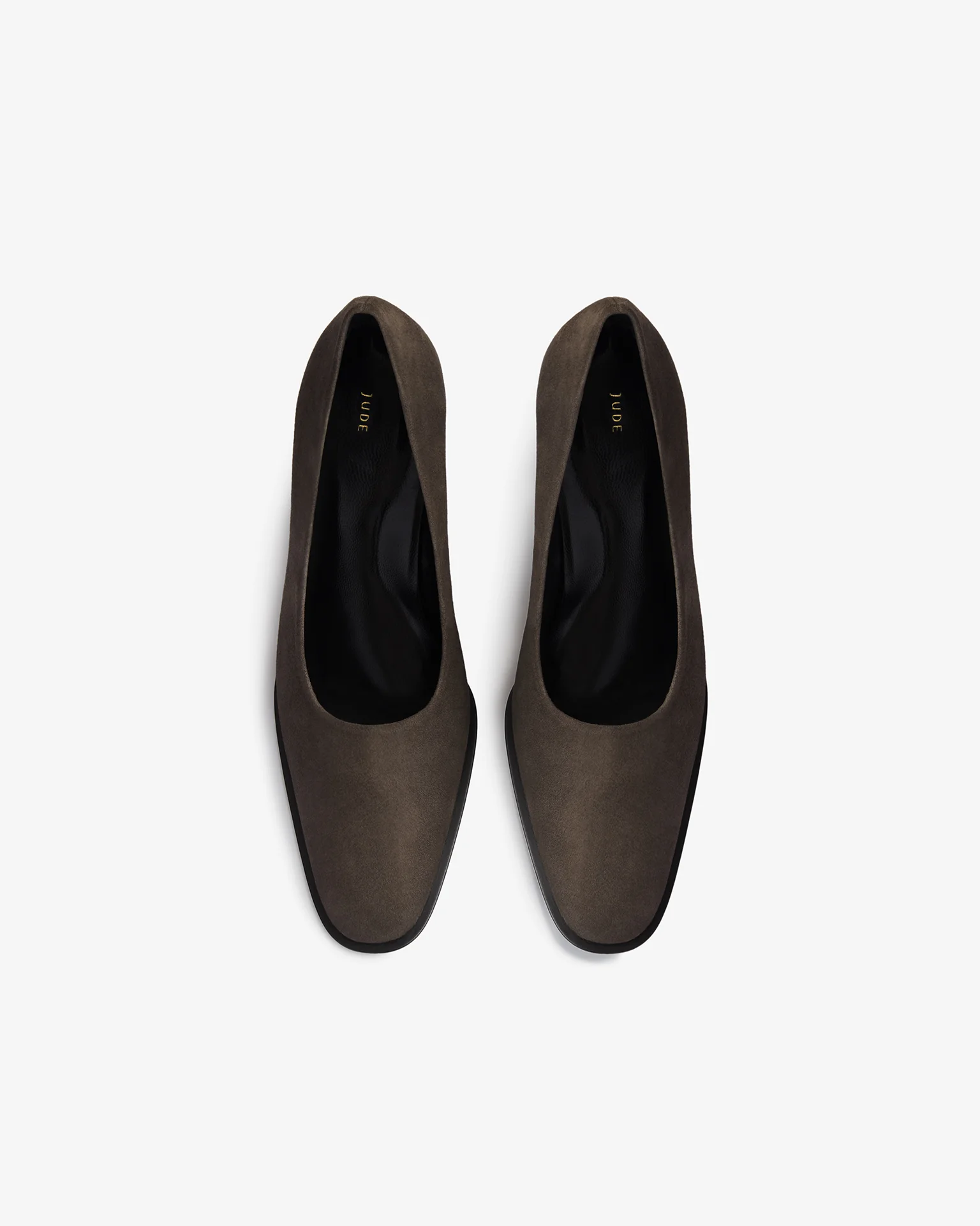 Fete Pump in Cacao Suede Leather - Image 3