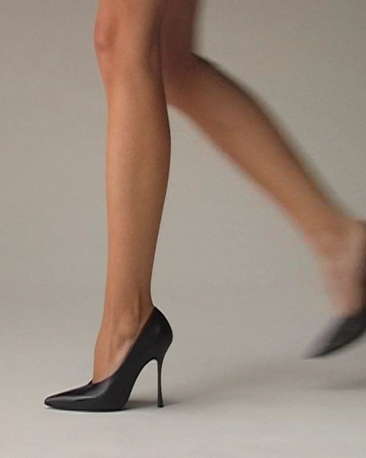 Kiss Pump Black Leather - Image 3