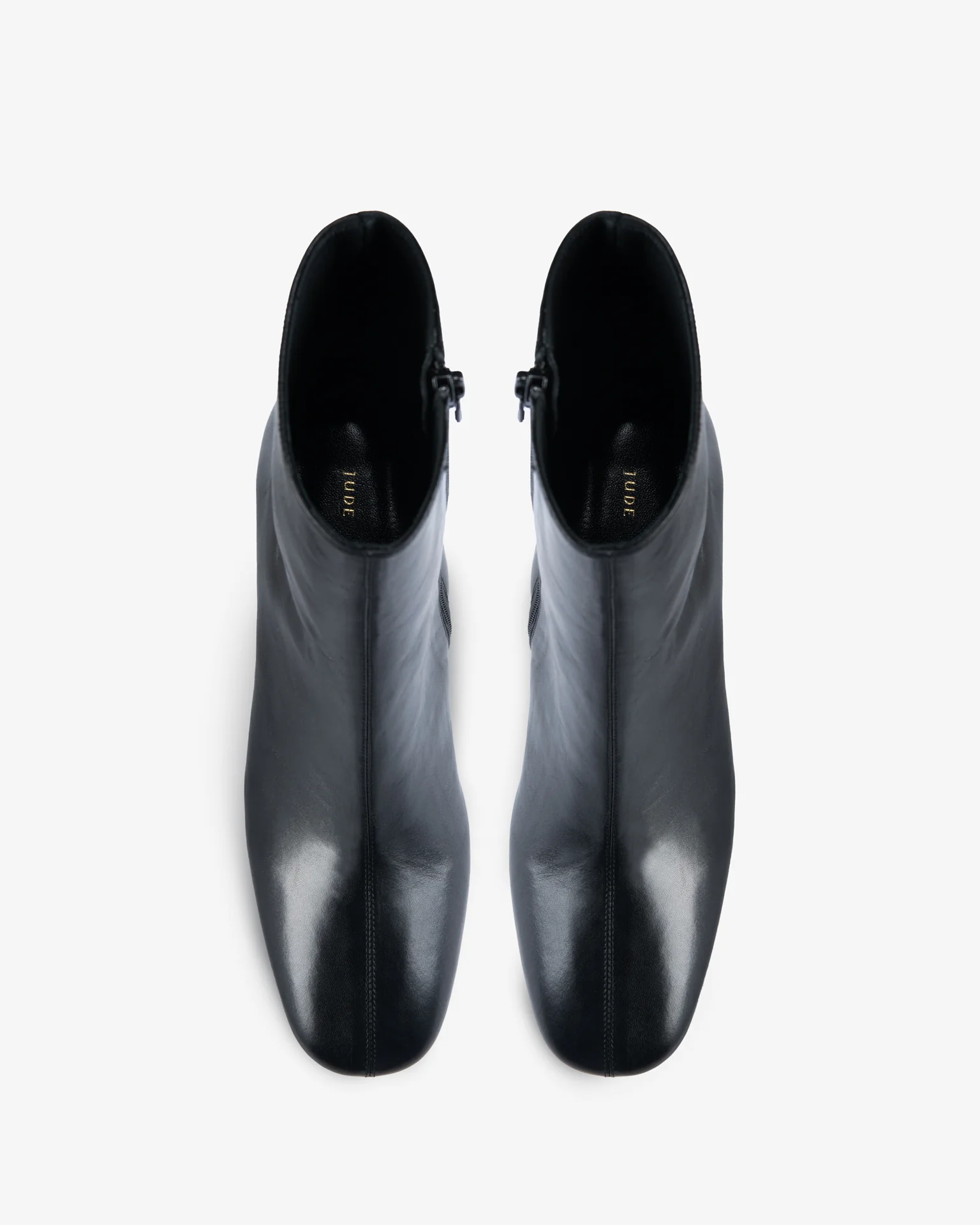 rook ankle boot in black leather - Image 3